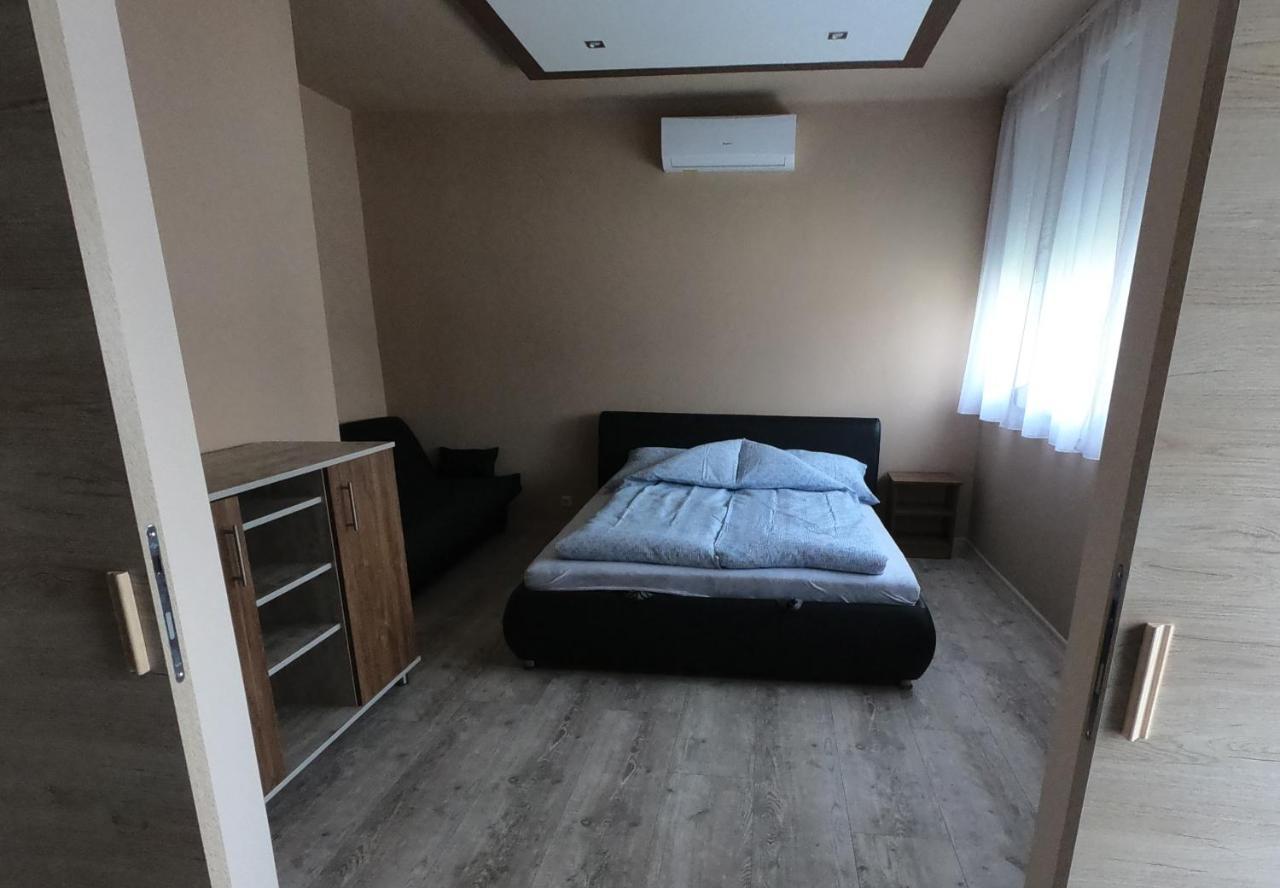 Dami Apartman Hajdúszoboszló Buitenkant foto