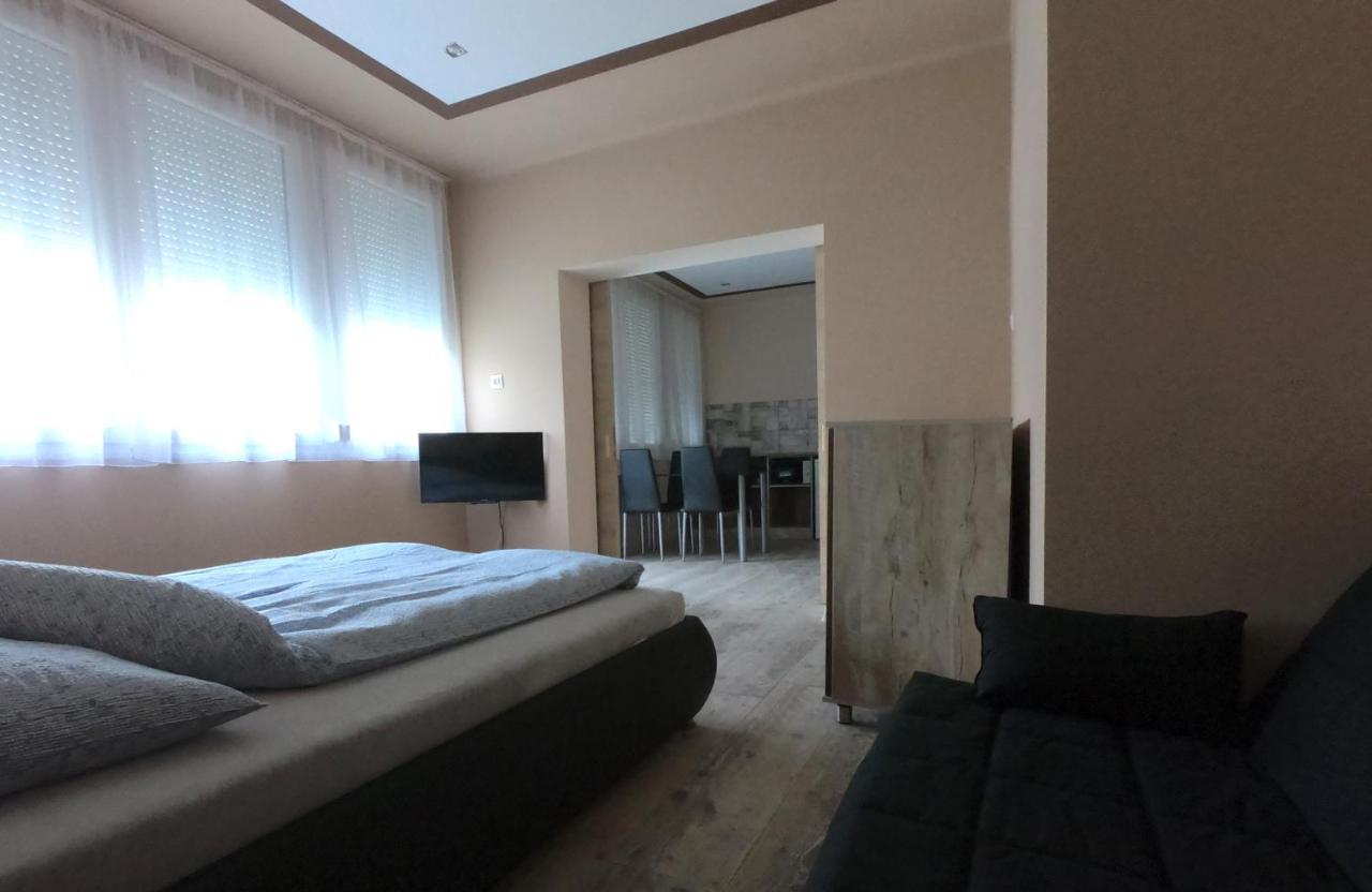 Dami Apartman Hajdúszoboszló Buitenkant foto
