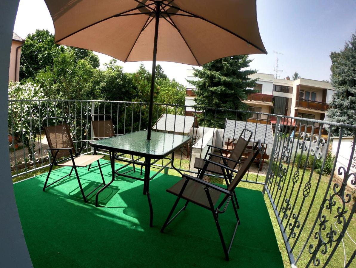 Dami Apartman Hajdúszoboszló Buitenkant foto
